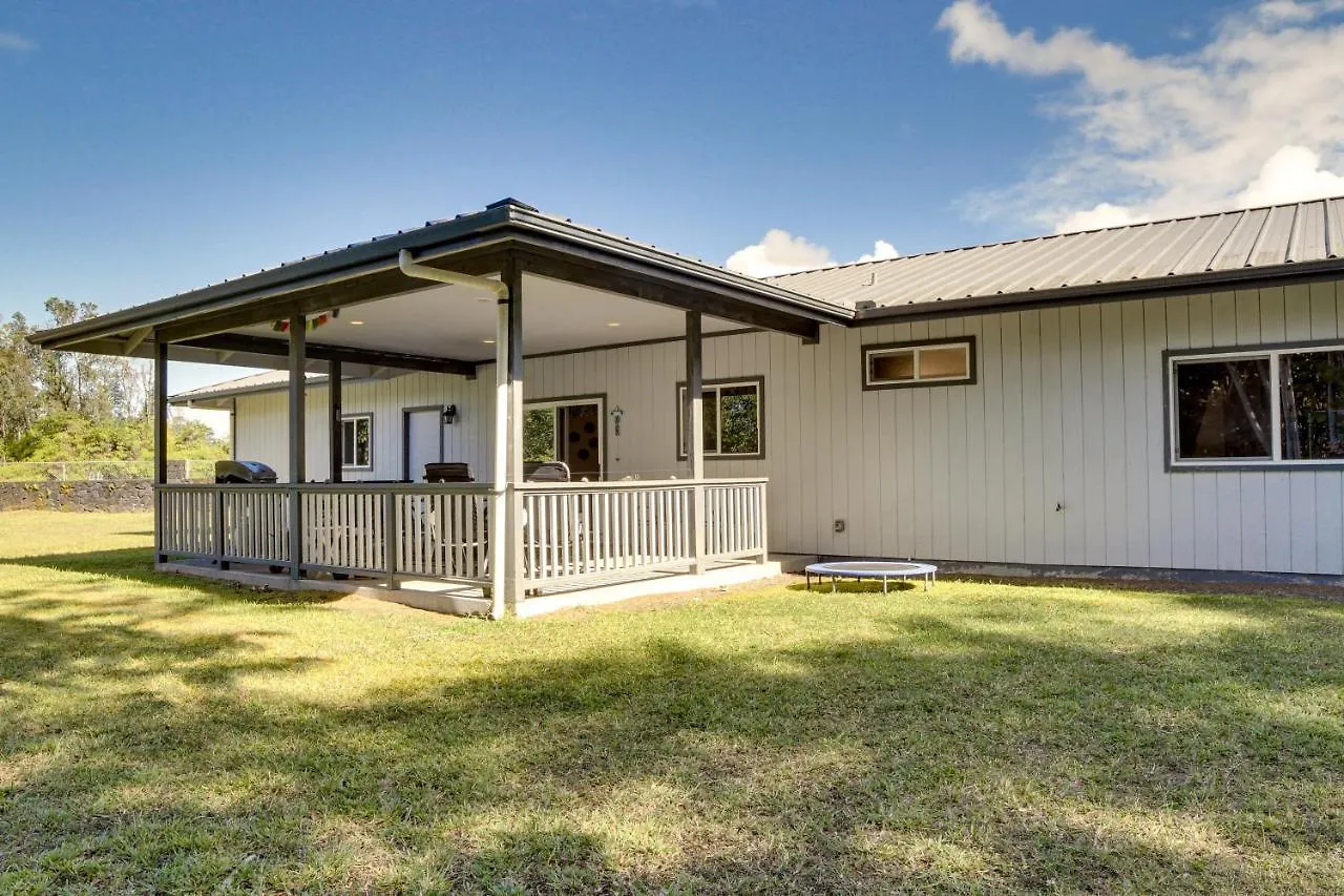 Paradise Park Vacation Rental About 4 Mi To Shoreline! Keaau Holiday home